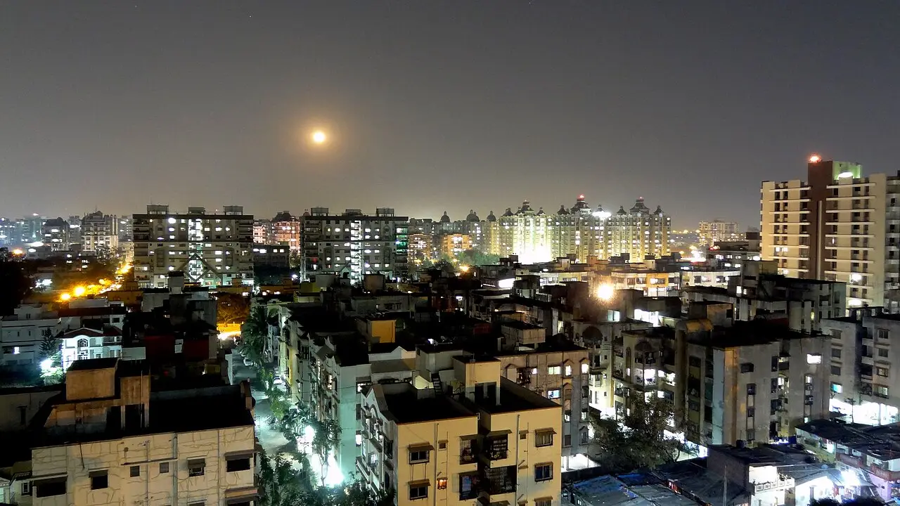 Aerial view of the city skyline — Surat, Gujarat